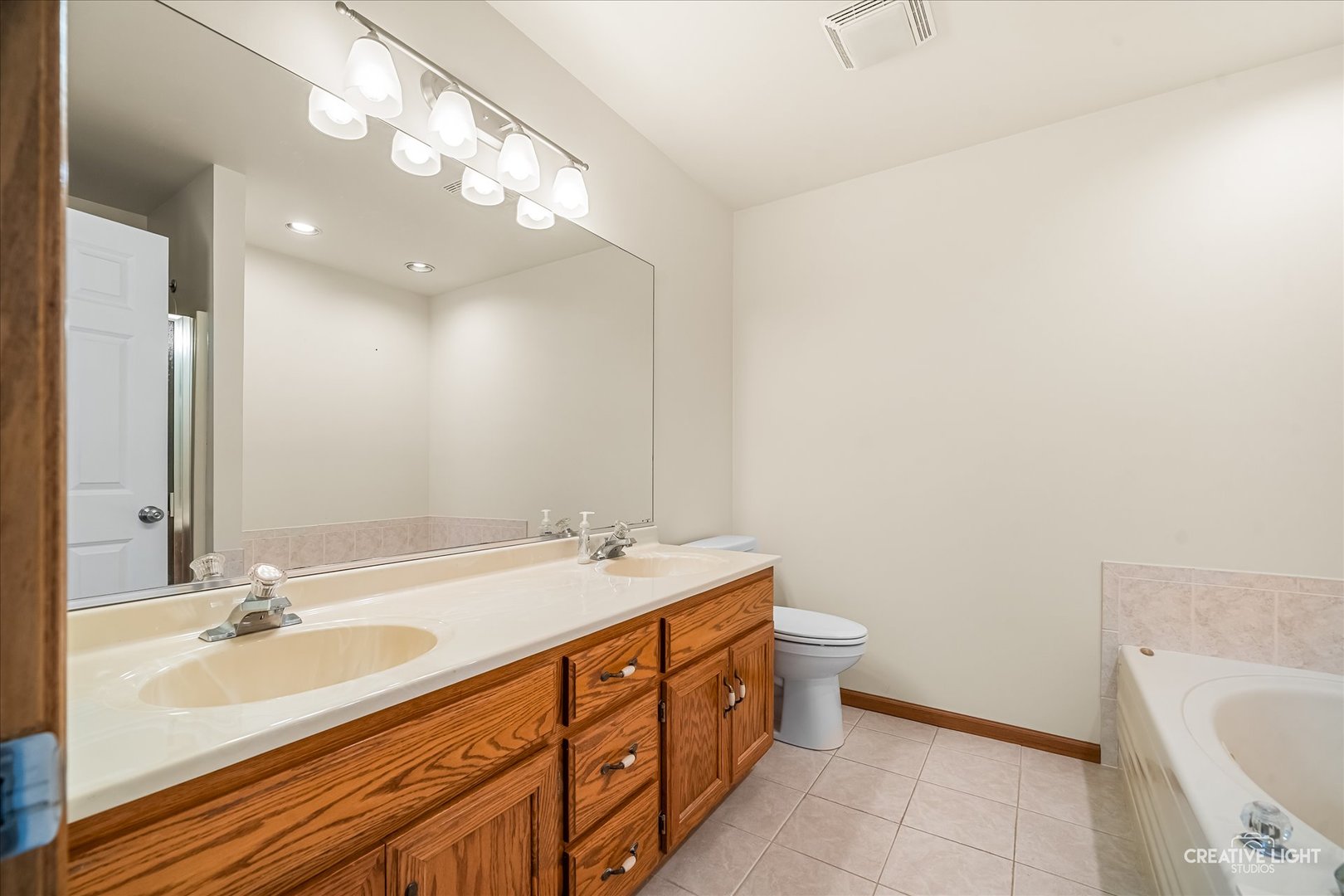 714 E Knights Road Property Photo 12