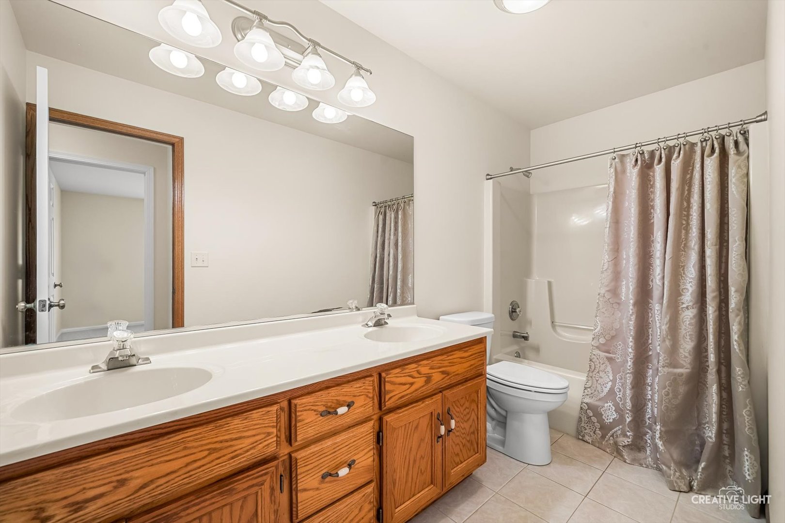714 E Knights Road Property Photo 16