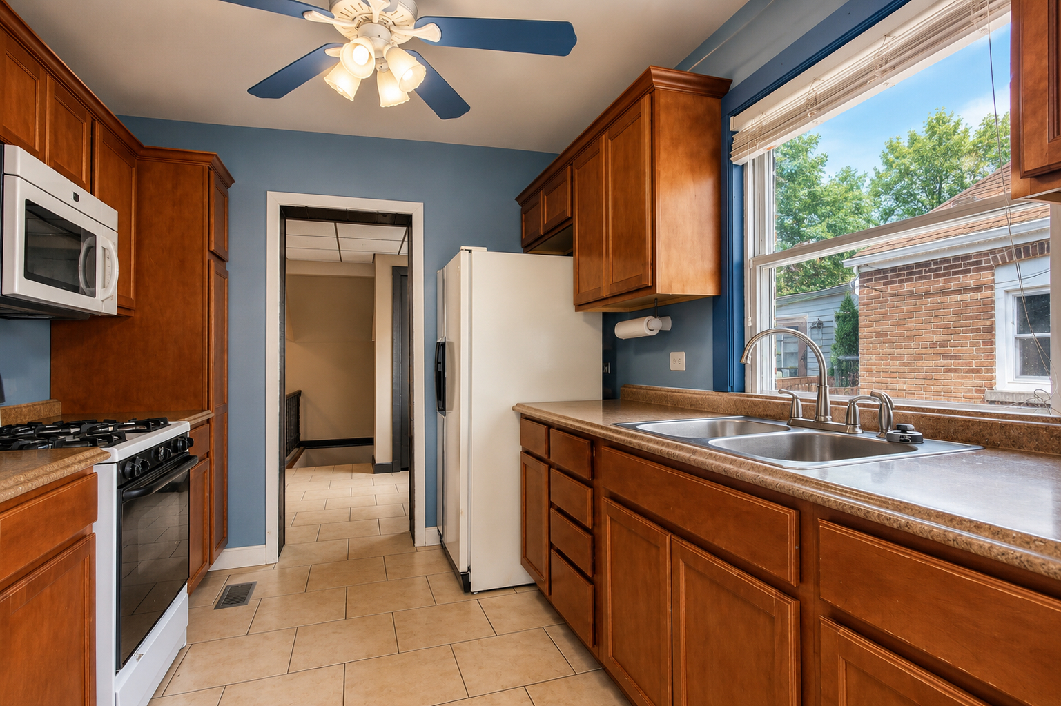 636 Union Avenue Property Photo 5