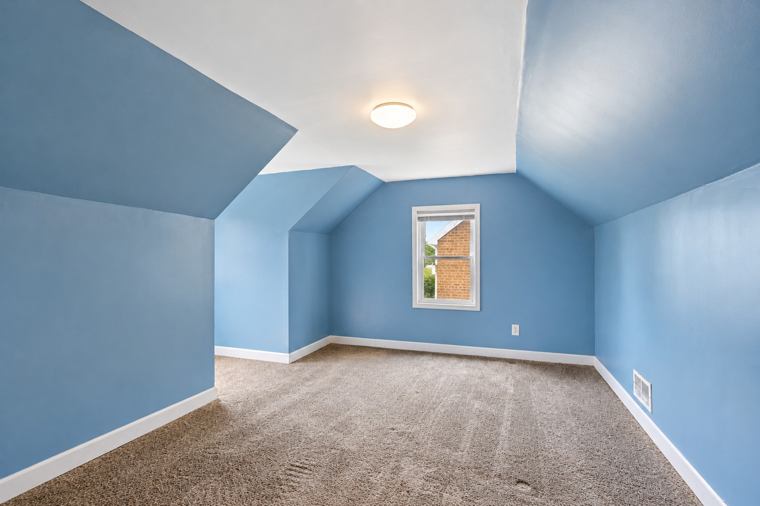 636 Union Avenue Property Photo 13