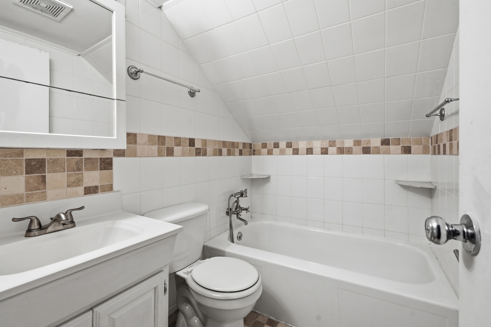447 N Birch Street Property Photo 13