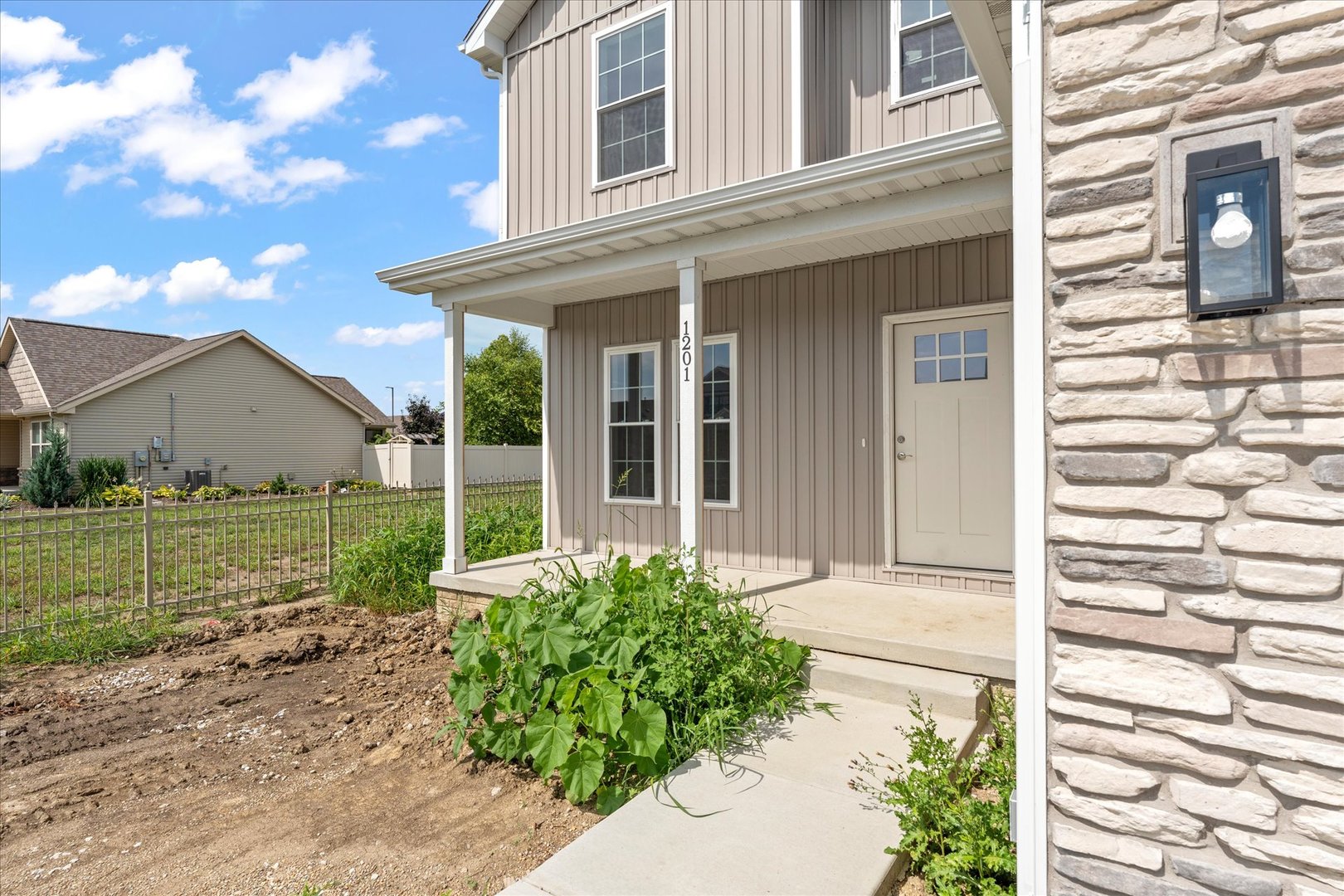 1201 Ridge Creek Road Property Photo 3
