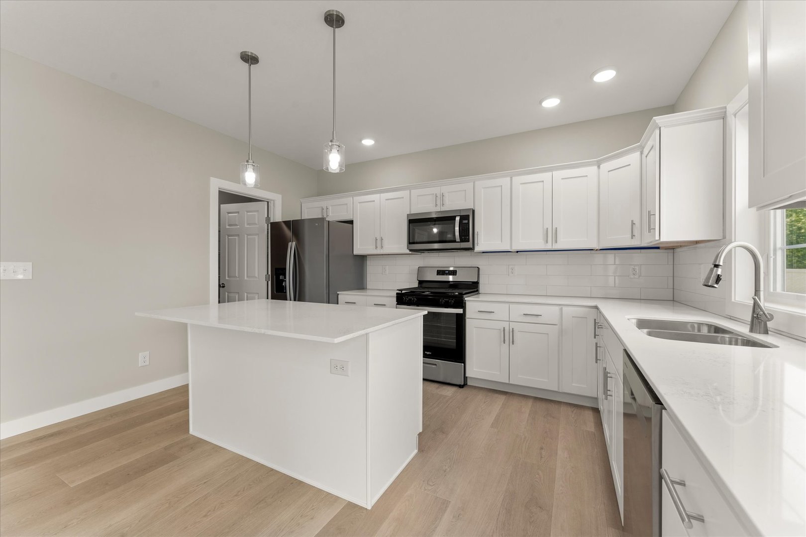 1201 Ridge Creek Road Property Photo 8