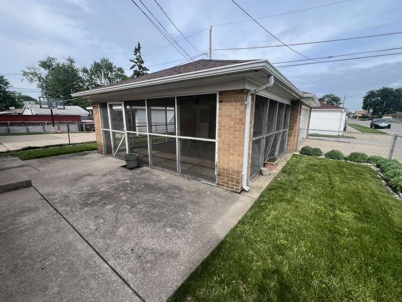 419 Luella Avenue Property Photo 8