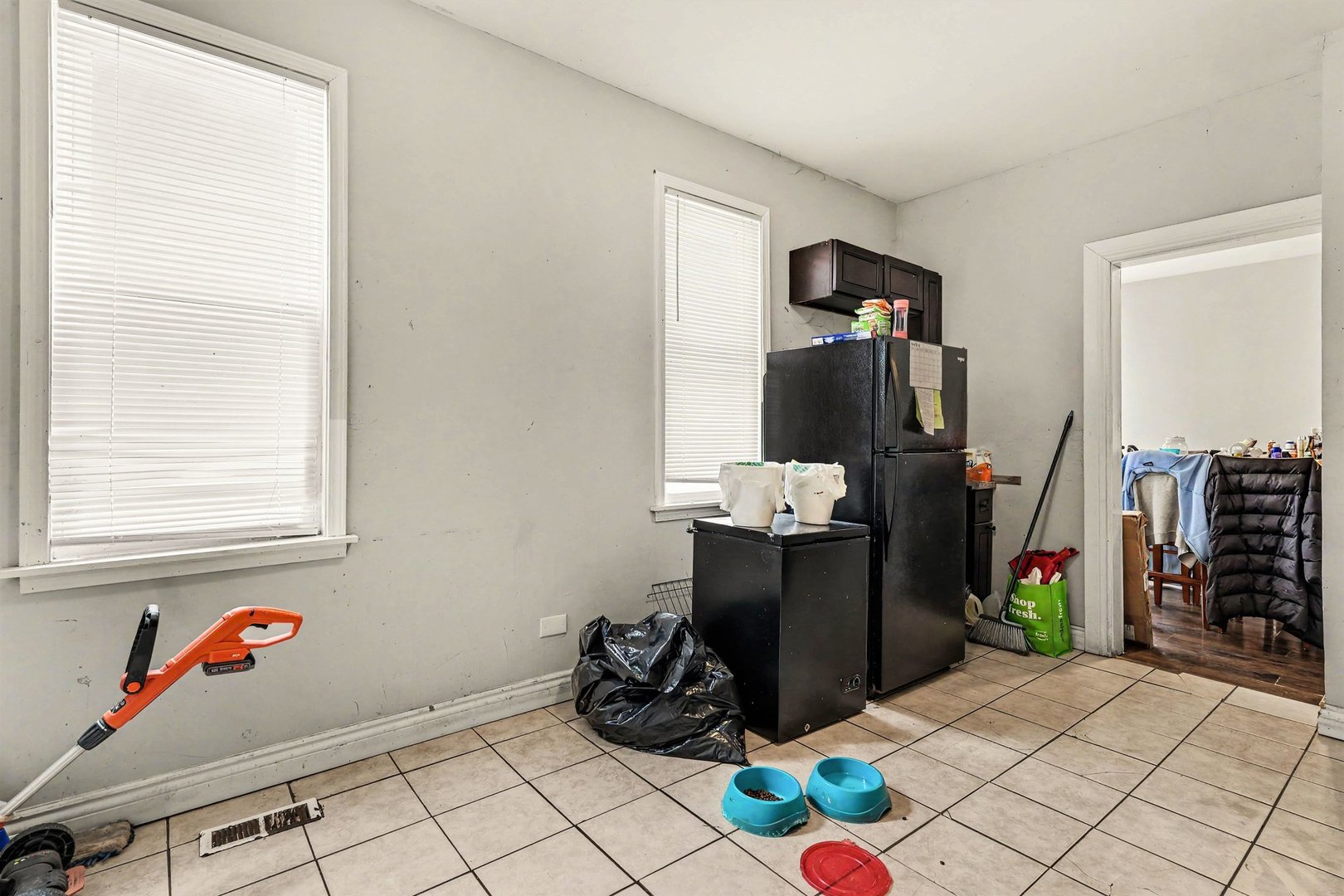32 W 110th Place Property Photo 4