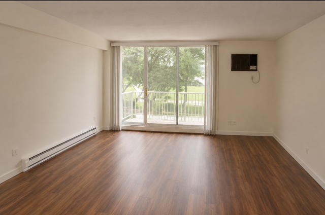 2222 S Stewart Avenue 1h Property Photo 3