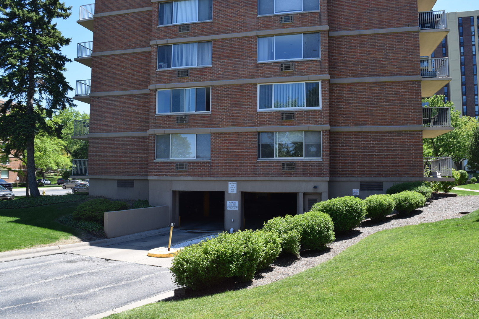 2222 S Stewart Avenue 1h Property Photo 14