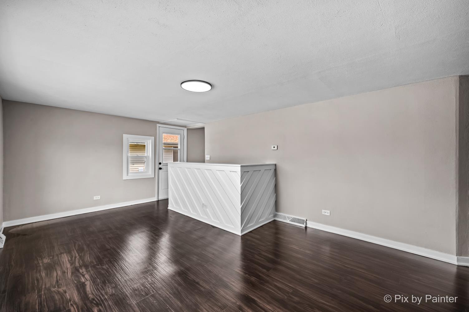 711 10th Avenue Property Photo 2