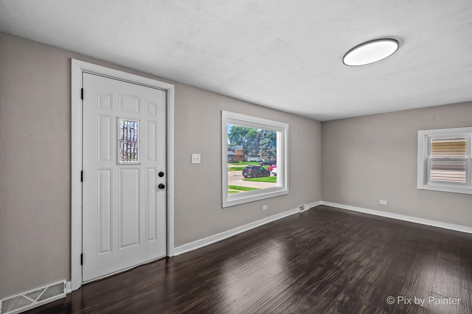 711 10th Avenue Property Photo 10