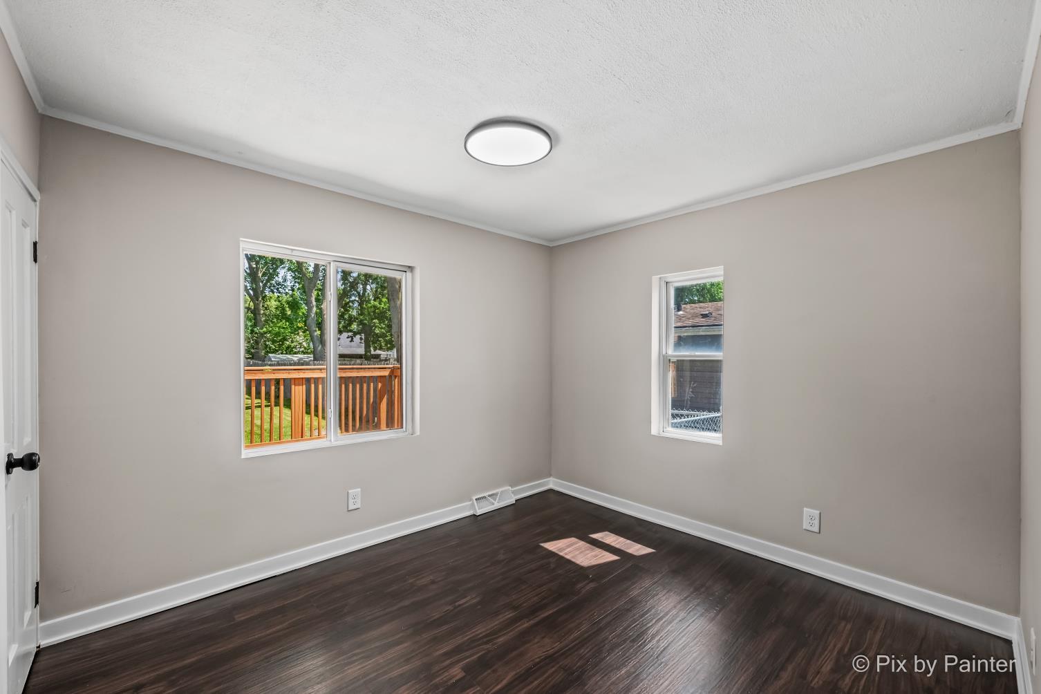 711 10th Avenue Property Photo 15