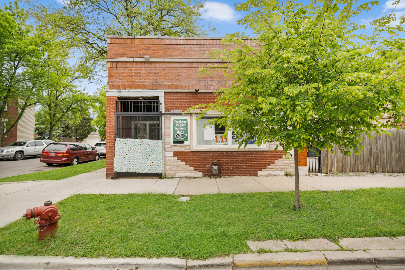 3158 S Harding Avenue Property Photo 2