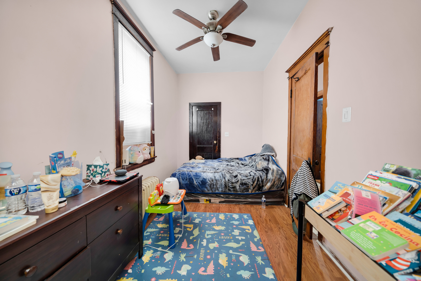 3158 S Harding Avenue Property Photo 8