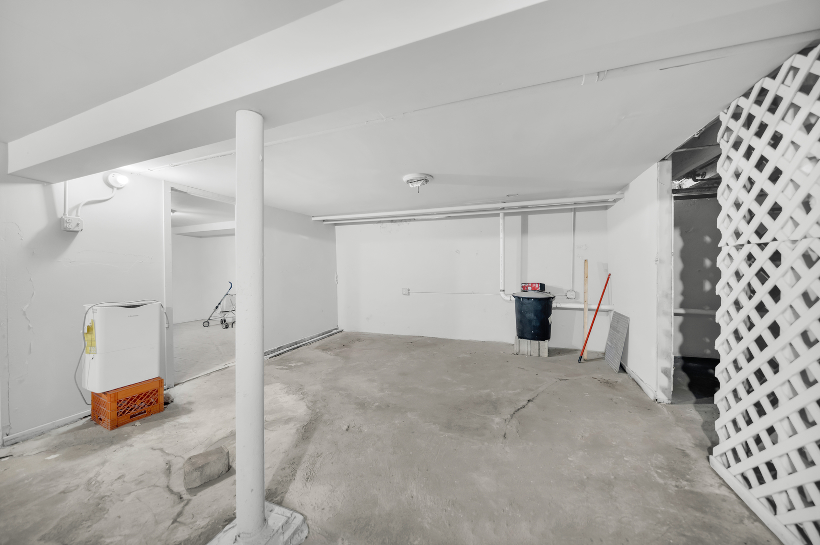3158 S Harding Avenue Property Photo 20