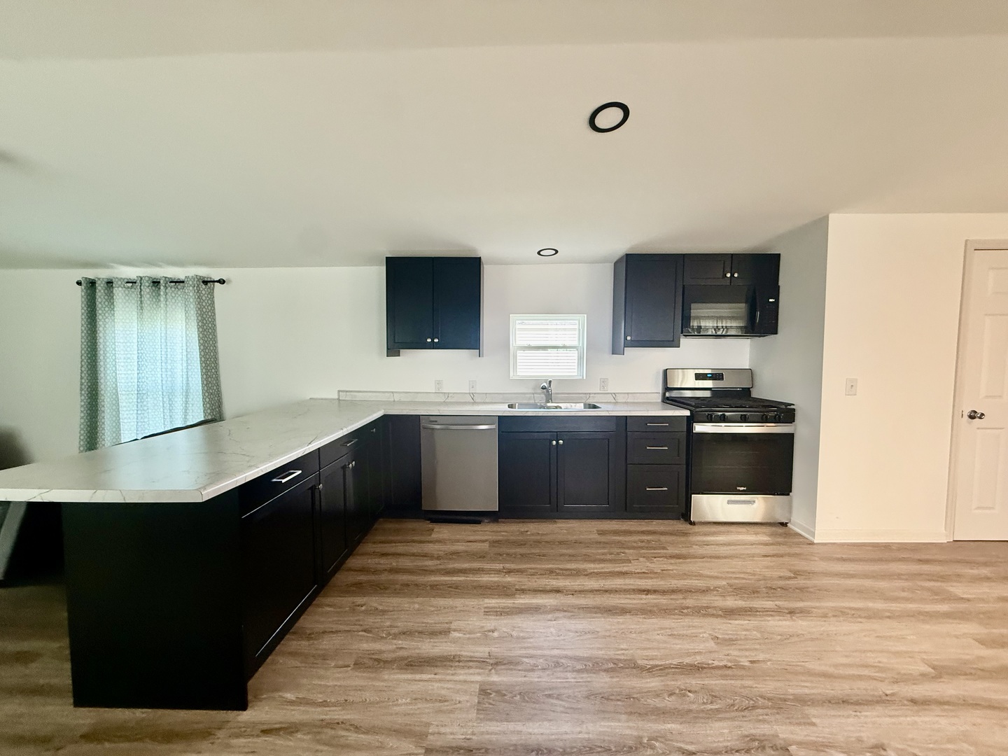 2705 St Vincent Avenue 43 Property Photo 4
