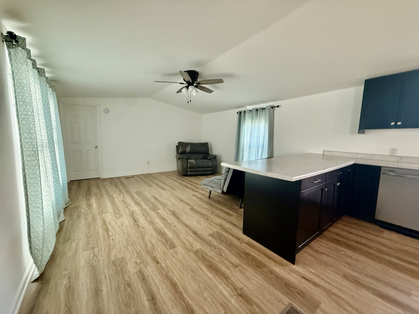 2705 St Vincent Avenue 43 Property Photo 6