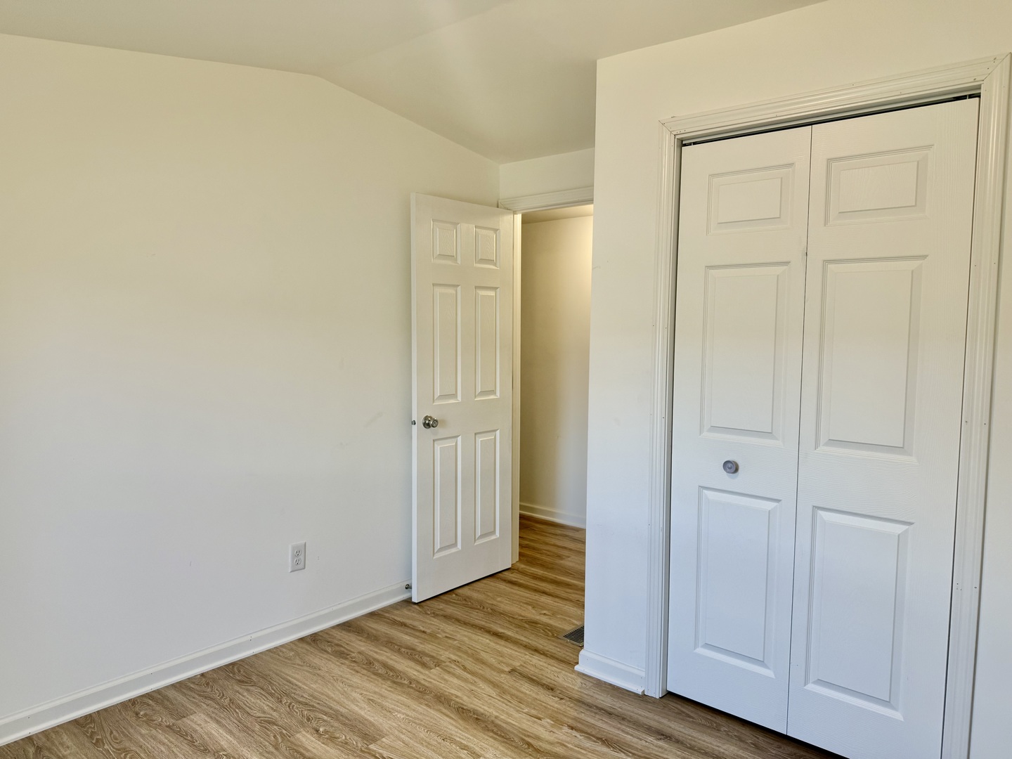 2705 St Vincent Avenue 43 Property Photo 8