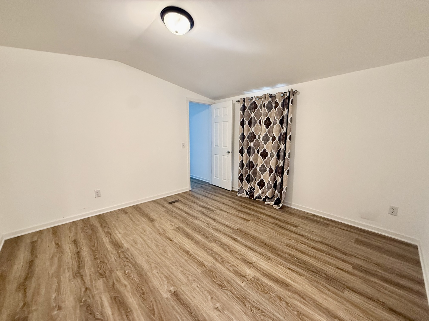 2705 St Vincent Avenue 43 Property Photo 17