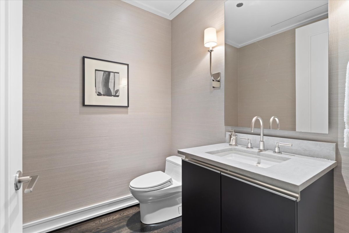 77 E Walton Street 24d Property Photo 24
