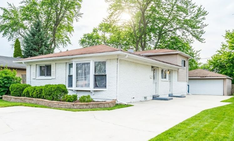 16412 Wood Street Property Photo 2