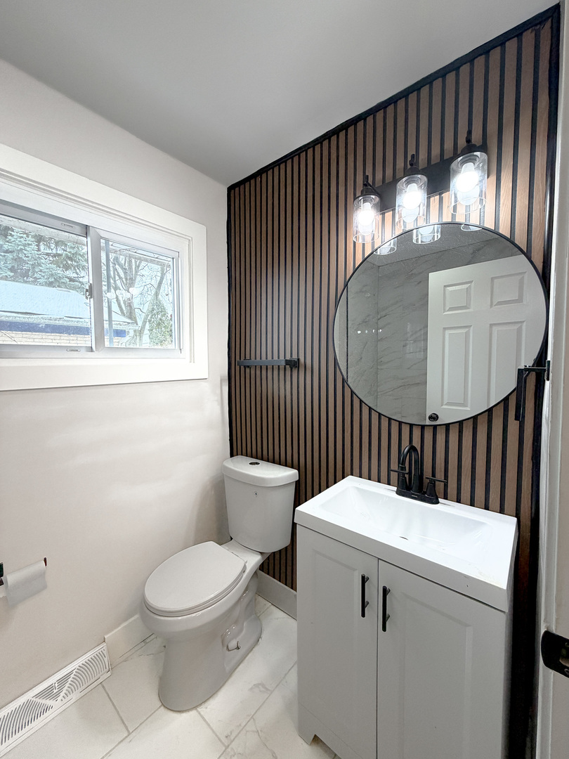 16412 Wood Street Property Photo 7