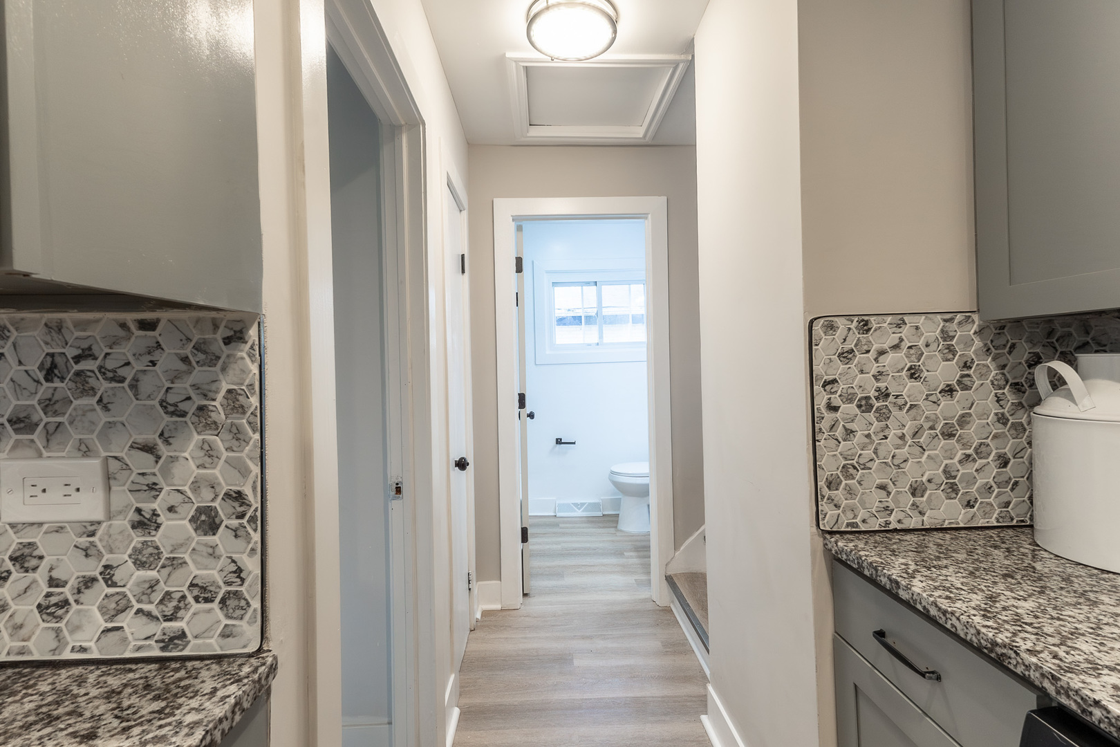 16412 Wood Street Property Photo 8