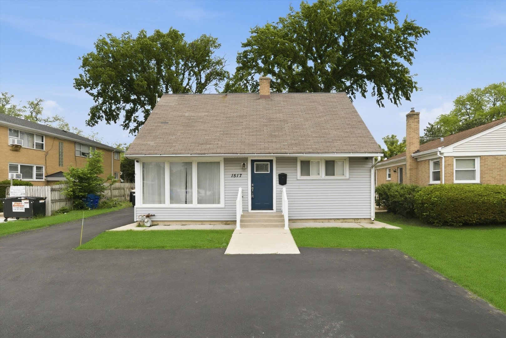 1517 E Roosevelt Road Property Photo 2