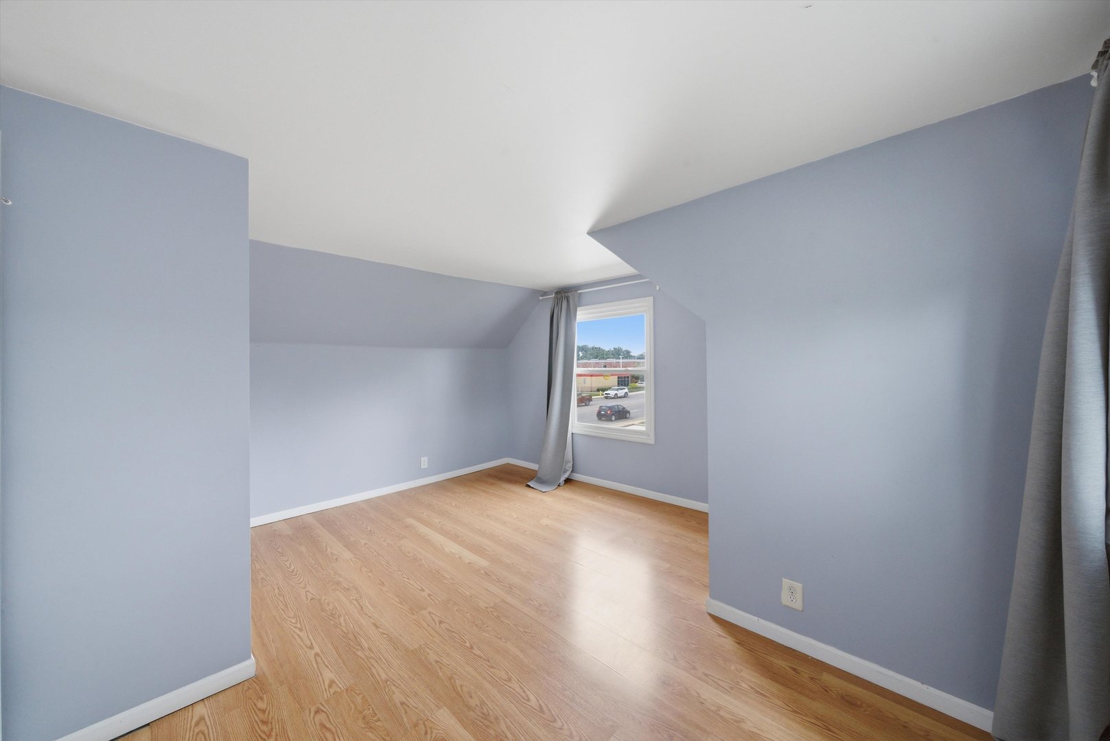 1517 E Roosevelt Road Property Photo 22