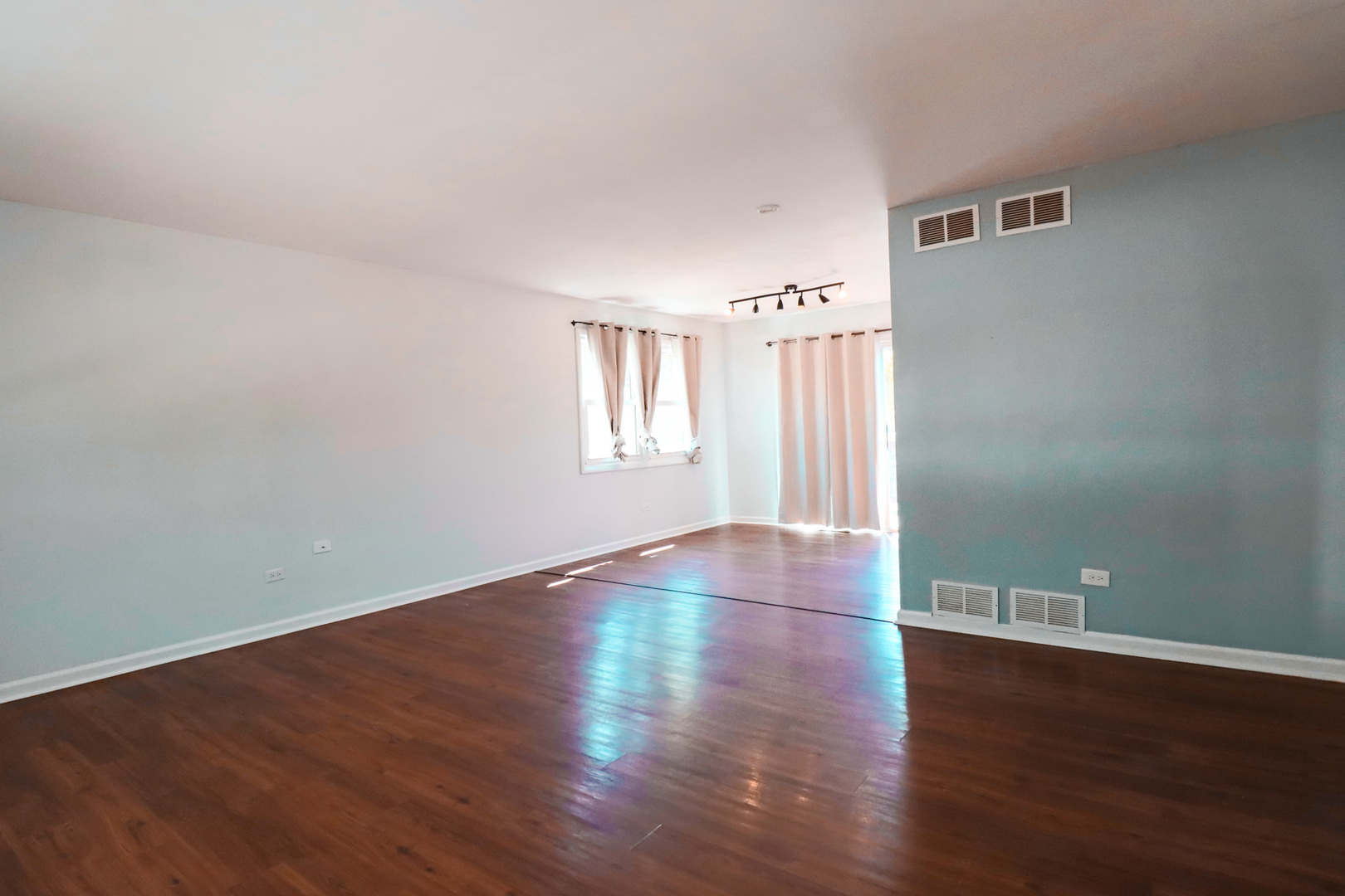500 N Westwood Avenue Property Photo 7