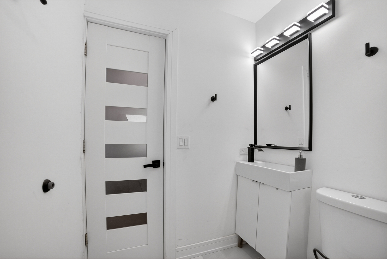 135 N 16th Avenue Property Photo 8