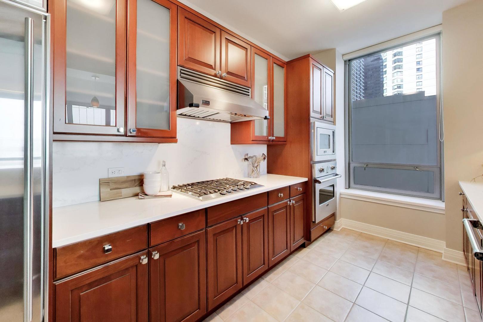 600 N Lake Shore Drive 1201 Property Photo 12