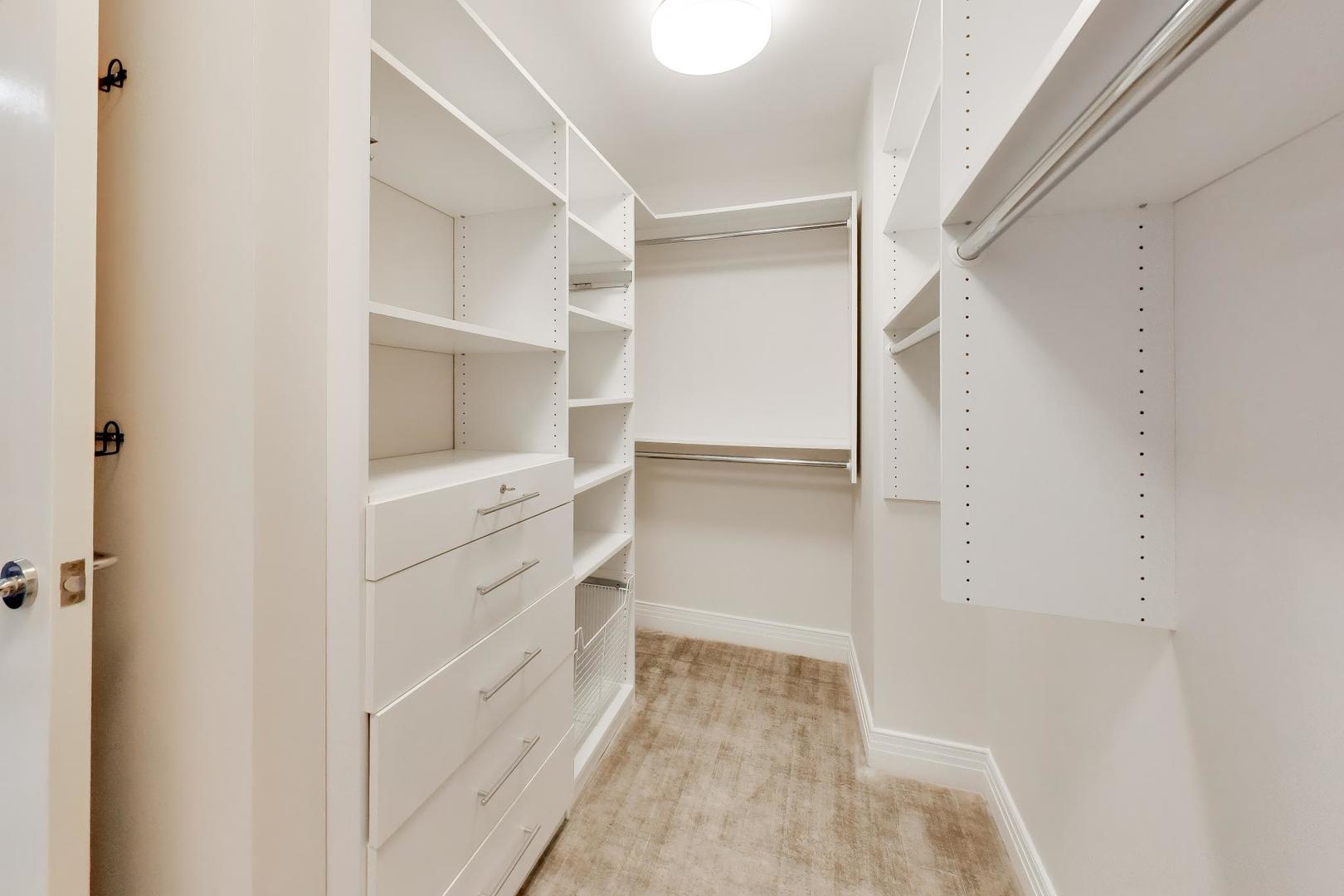 600 N Lake Shore Drive 1201 Property Photo 16