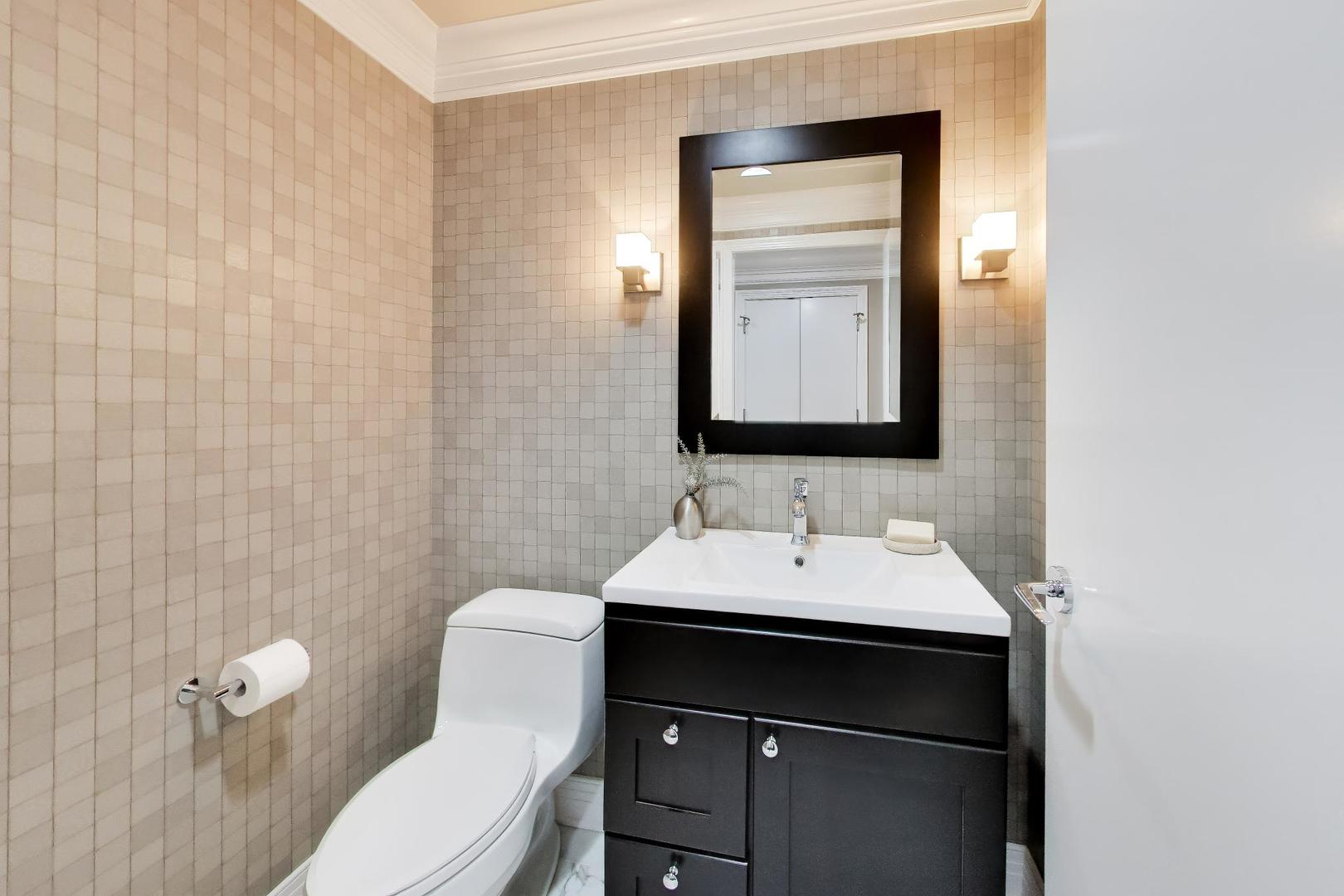 600 N Lake Shore Drive 1201 Property Photo 20