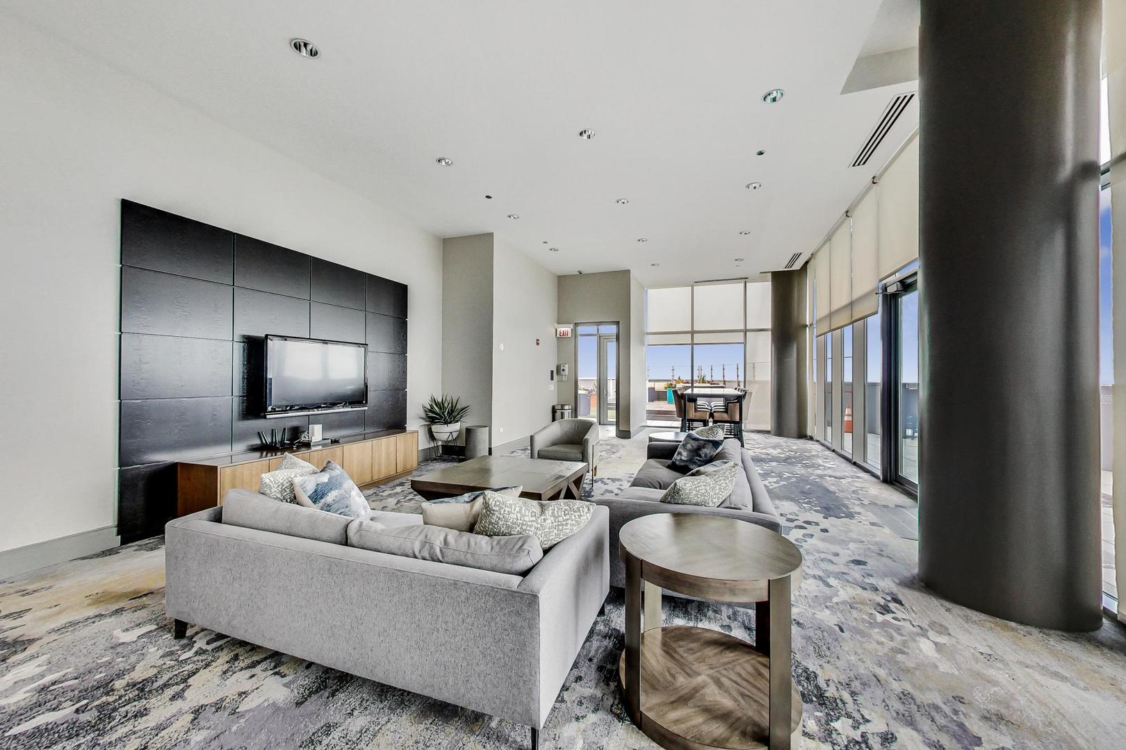 600 N Lake Shore Drive 1201 Property Photo 26