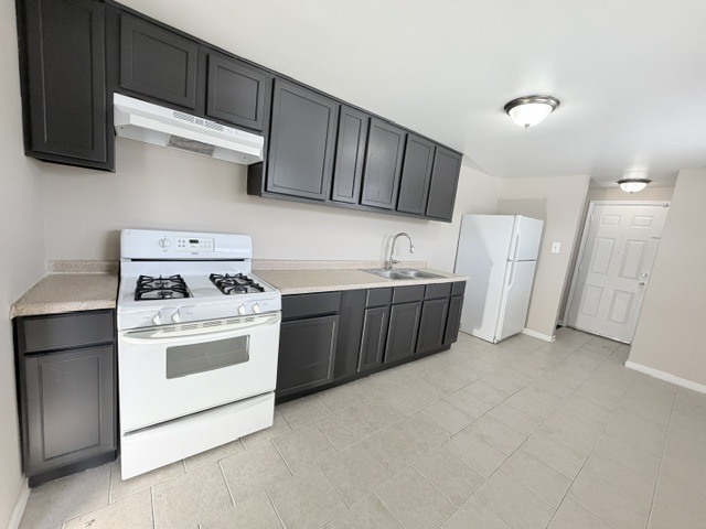 16222 Honore Avenue Property Photo 5