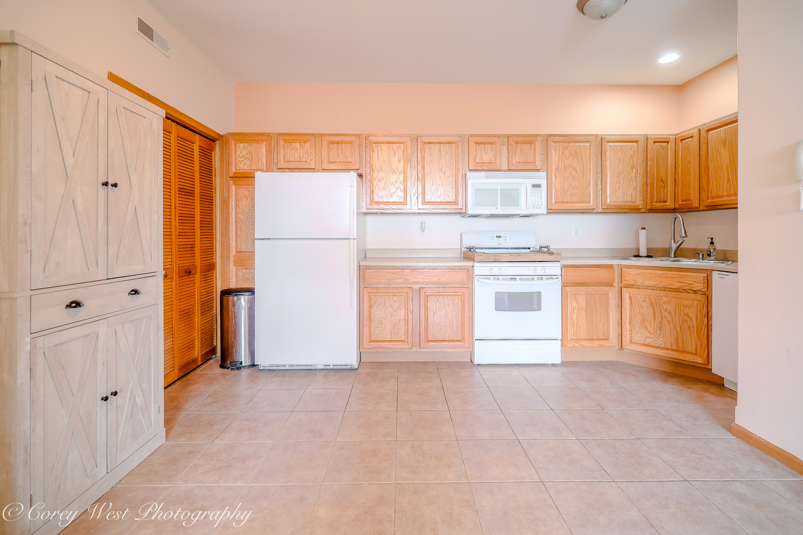 575 N Strack Street 103 Property Photo 11