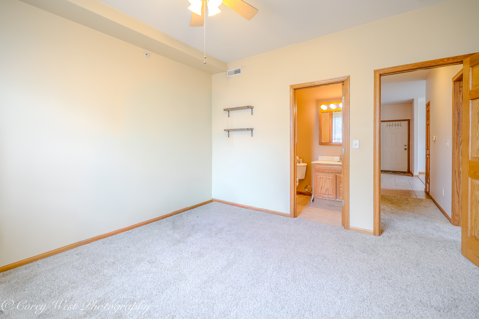 575 N Strack Street 103 Property Photo 14