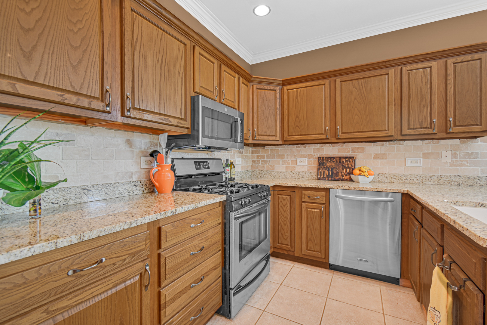 25908 Derby Drive Property Photo 6
