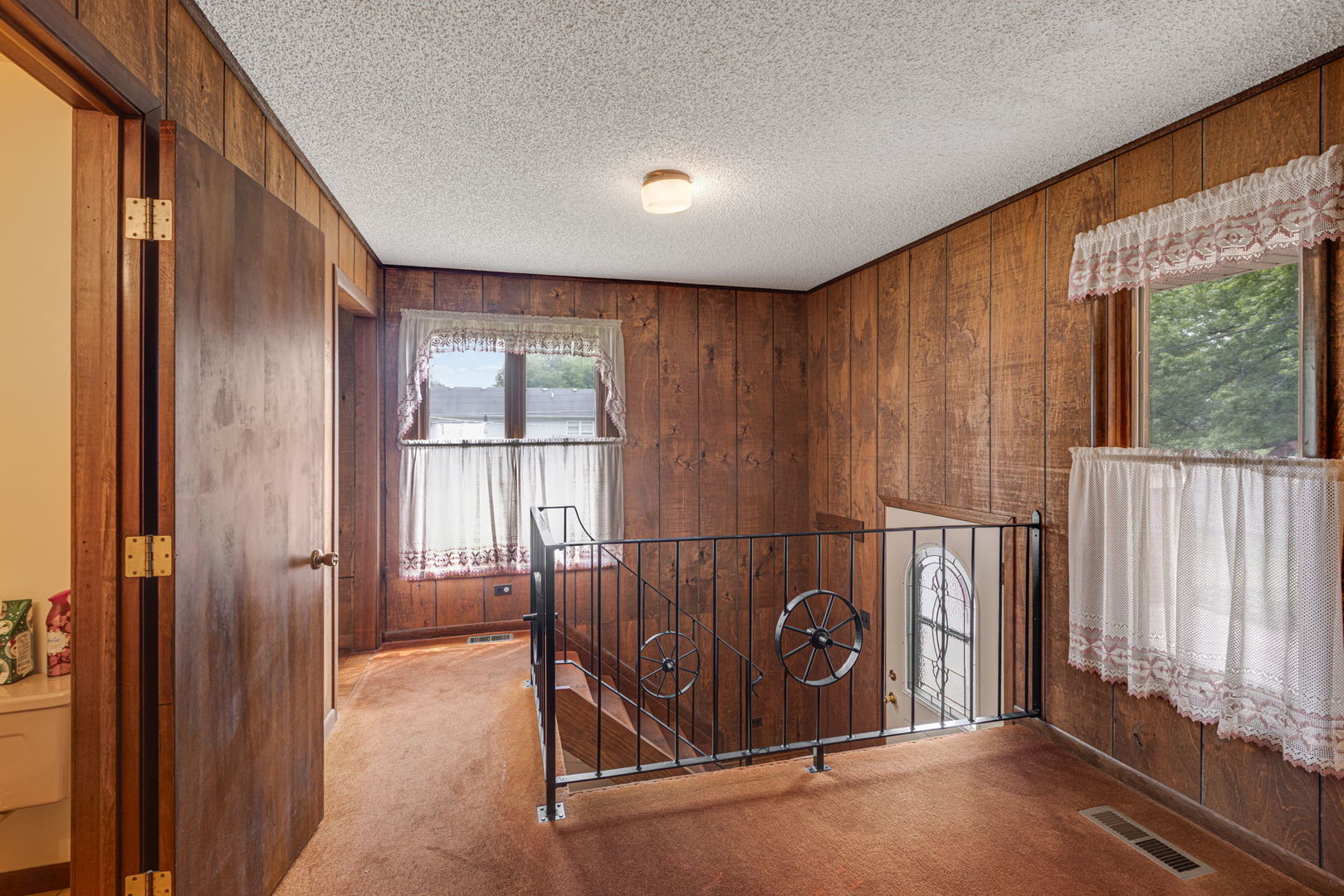 1393 Cottonwood Lane Property Photo 6