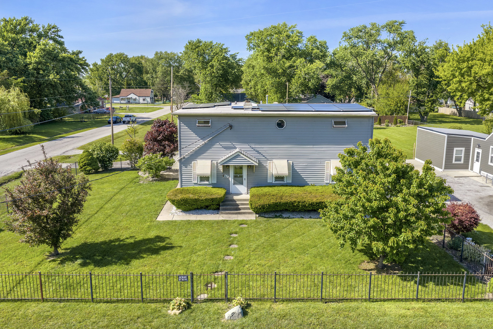 3638 Blackstone Avenue Property Photo 1