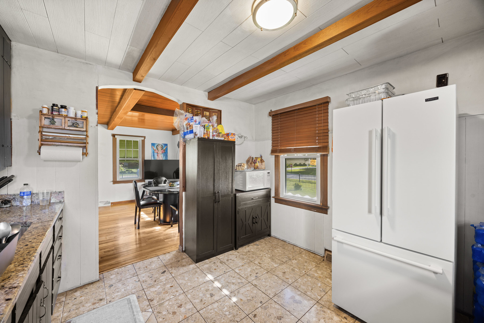 3638 Blackstone Avenue Property Photo 2