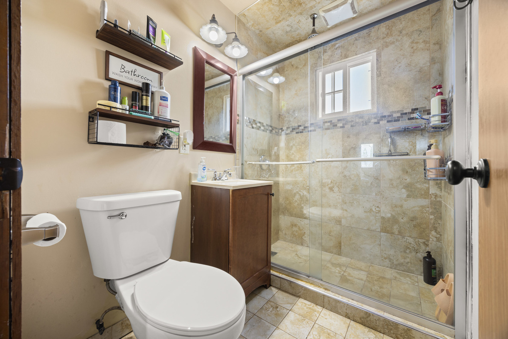 3638 Blackstone Avenue Property Photo 8
