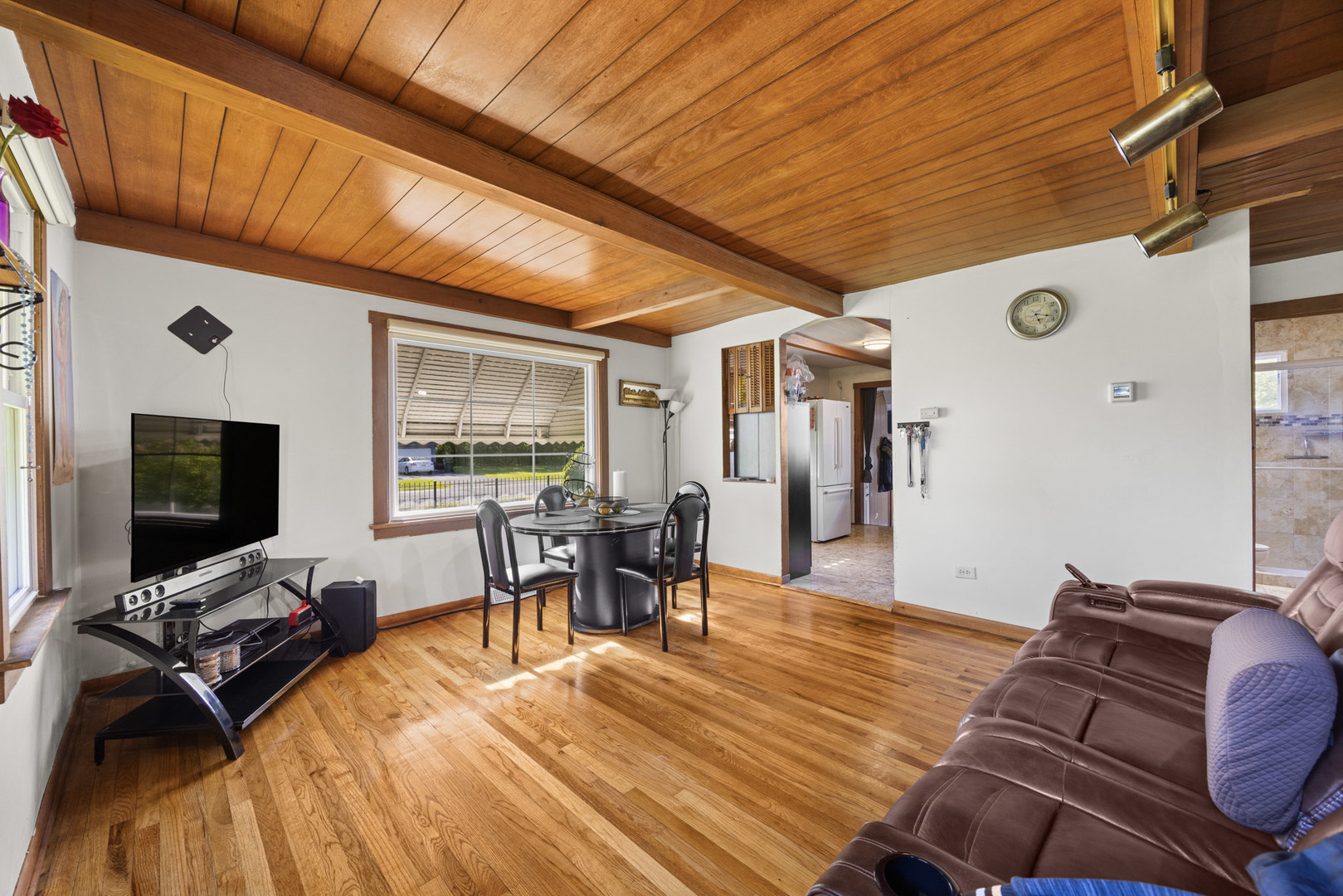 3638 Blackstone Avenue Property Photo 10