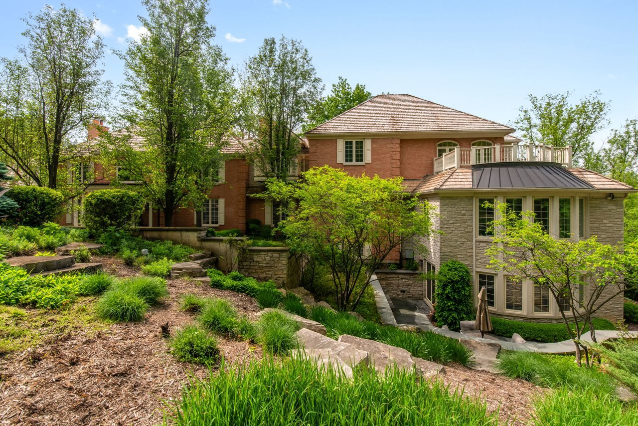 55 S Wynstone Drive Property Photo 8