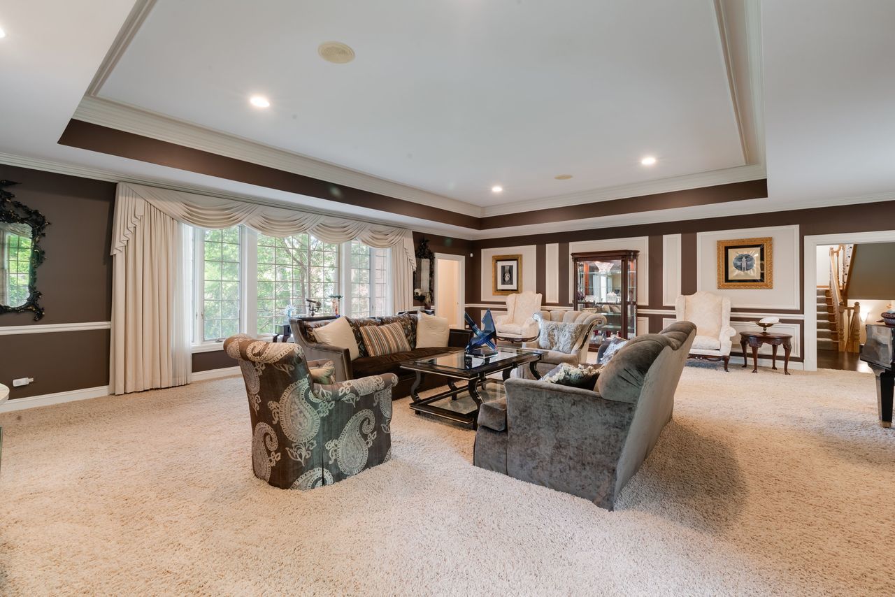 55 S Wynstone Drive Property Photo 14
