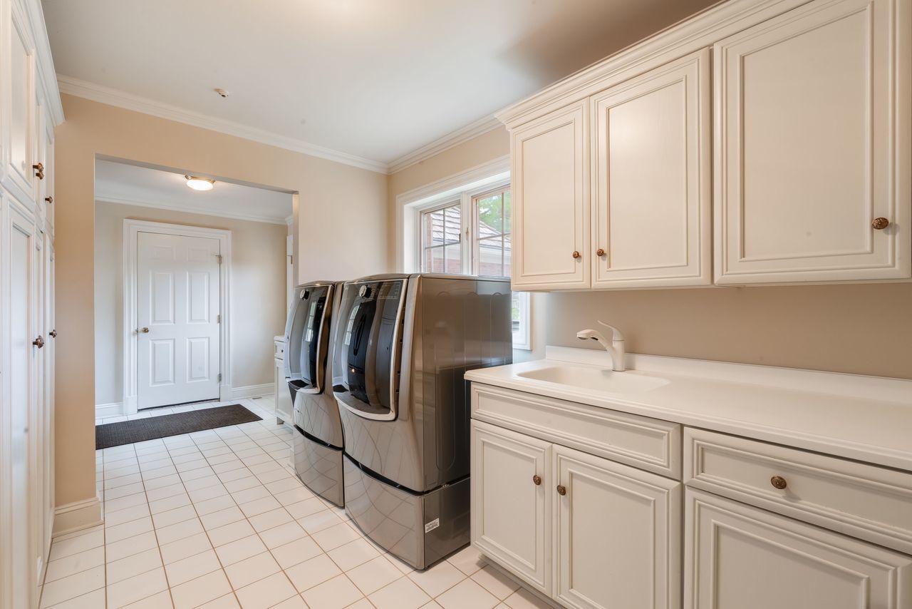 55 S Wynstone Drive Property Photo 36
