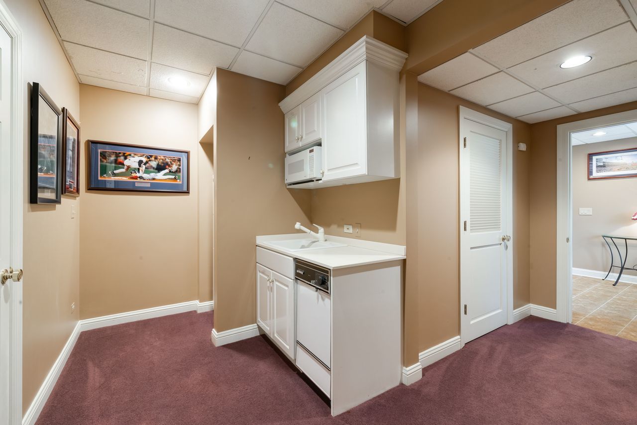 55 S Wynstone Drive Property Photo 63