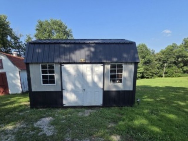 17288 N Il Highway 37 Property Photo 12