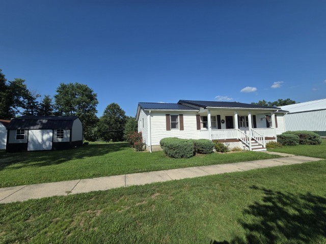 17288 N Il Highway 37 Property Photo 16