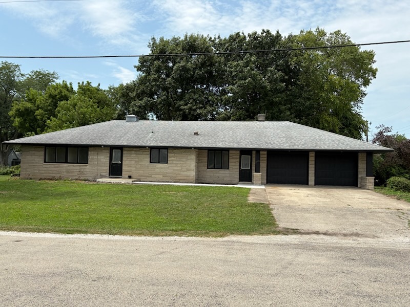305 N Second Street Property Photo 1