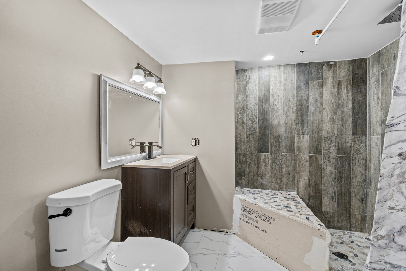1228 W 96th Street Property Photo 13